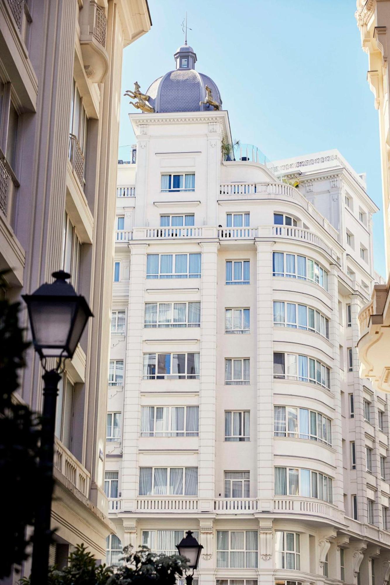 Hyatt Centric Gran Via Madrid Hotel Exterior photo